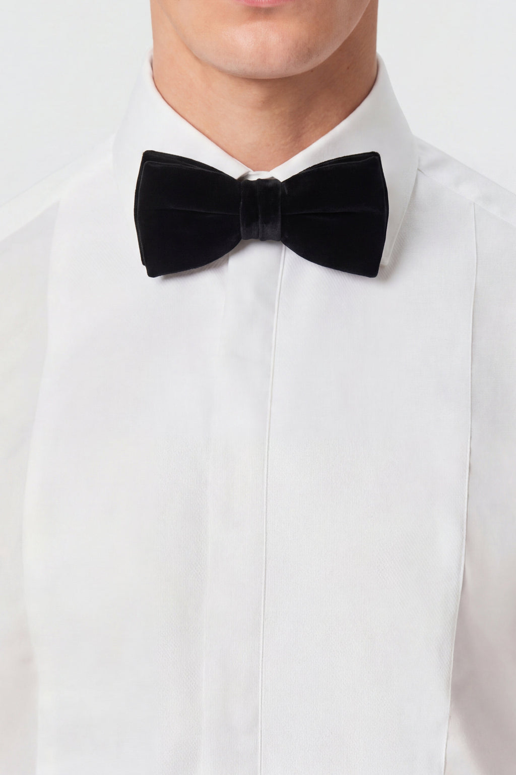 Apollo Fashions Urbanwear Shirai Velvet Black Bow Tie | Luxury Wedding Accessory